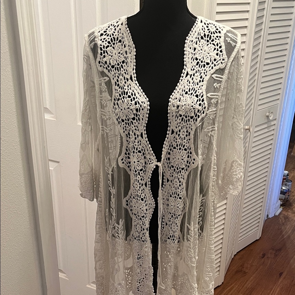 Shoreline Sheer Floral Peacock Lace Kimono